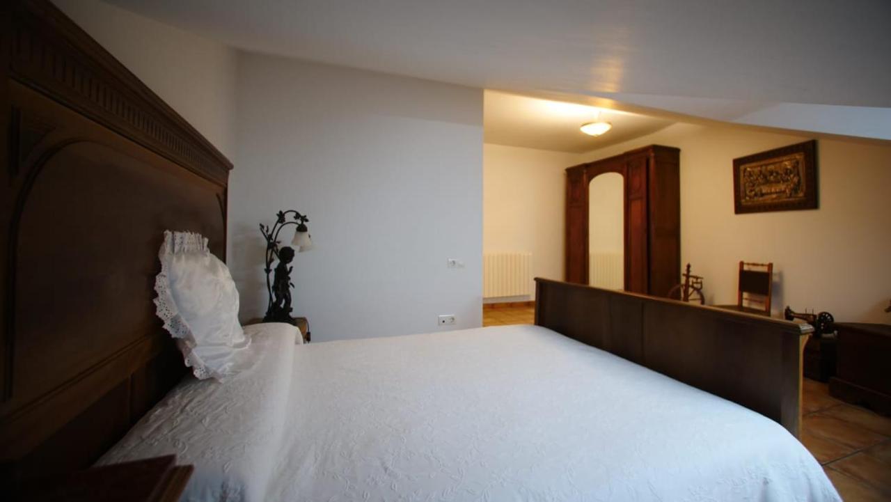 Casa Rural Plaza Vieja Saldaña 外观 照片